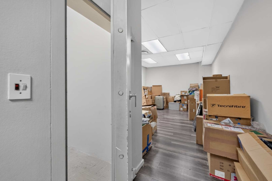 To Let Commercial Property for Rent in Gardens Western Cape